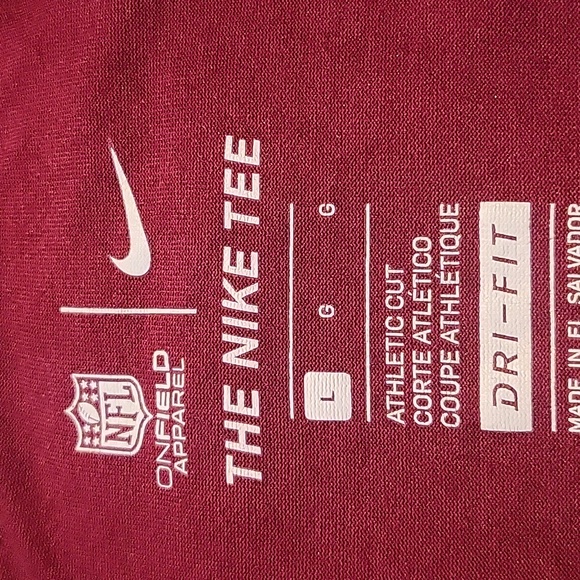 NFL Onfield Apparel - the Nike Tee - Dri Fit - L - Washington Redskins- GUC - K - Picture 6 of 6
